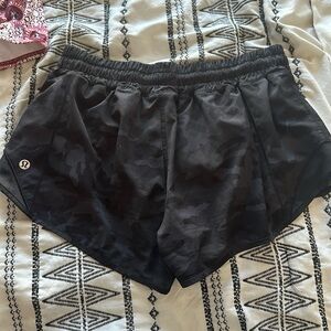 Lululemon hottie hot 2.5 shorts!